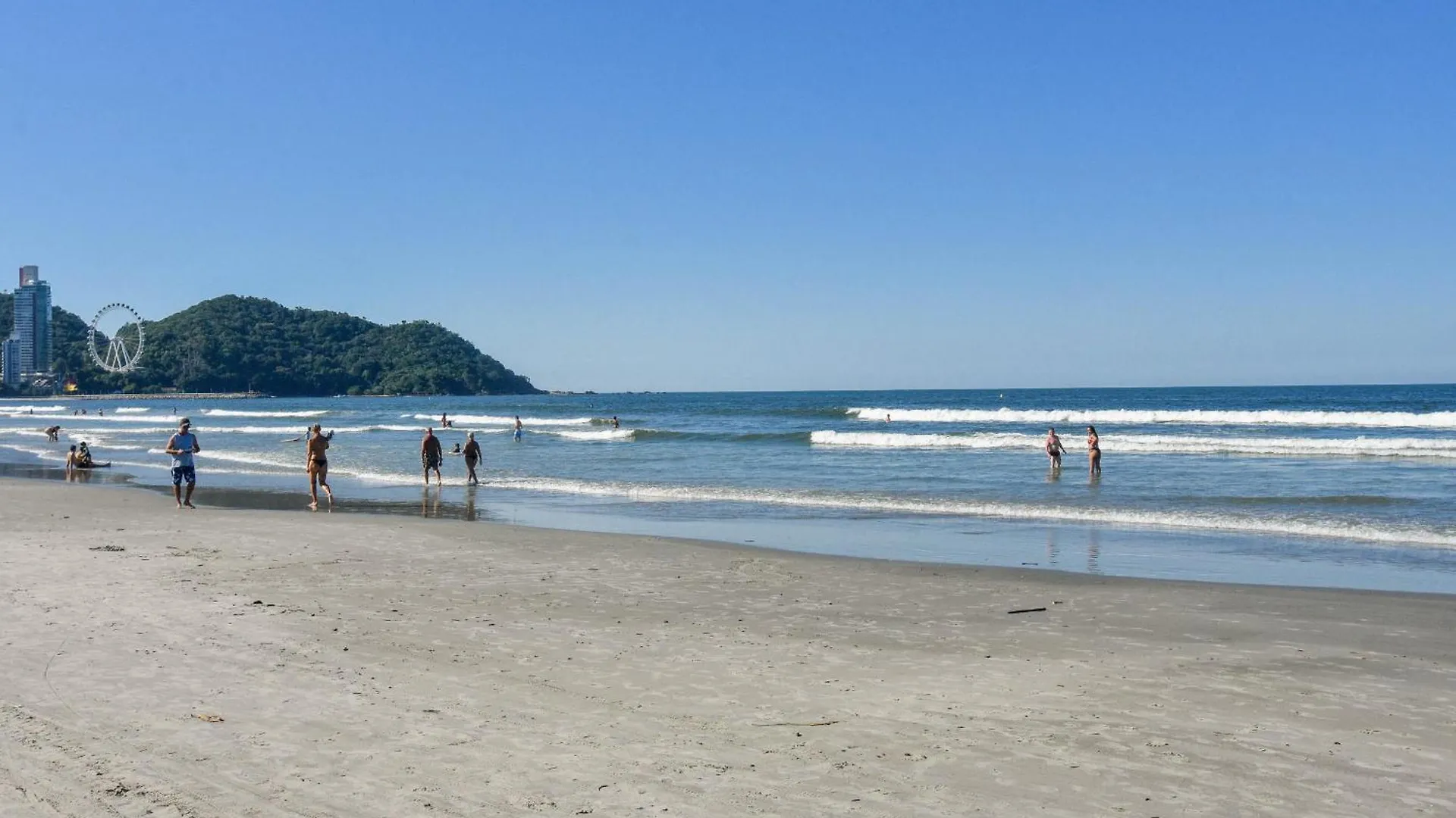 Em Frente A Praia Em Balneario, 6 Hospedes Vu3572 Balneario Camboriu