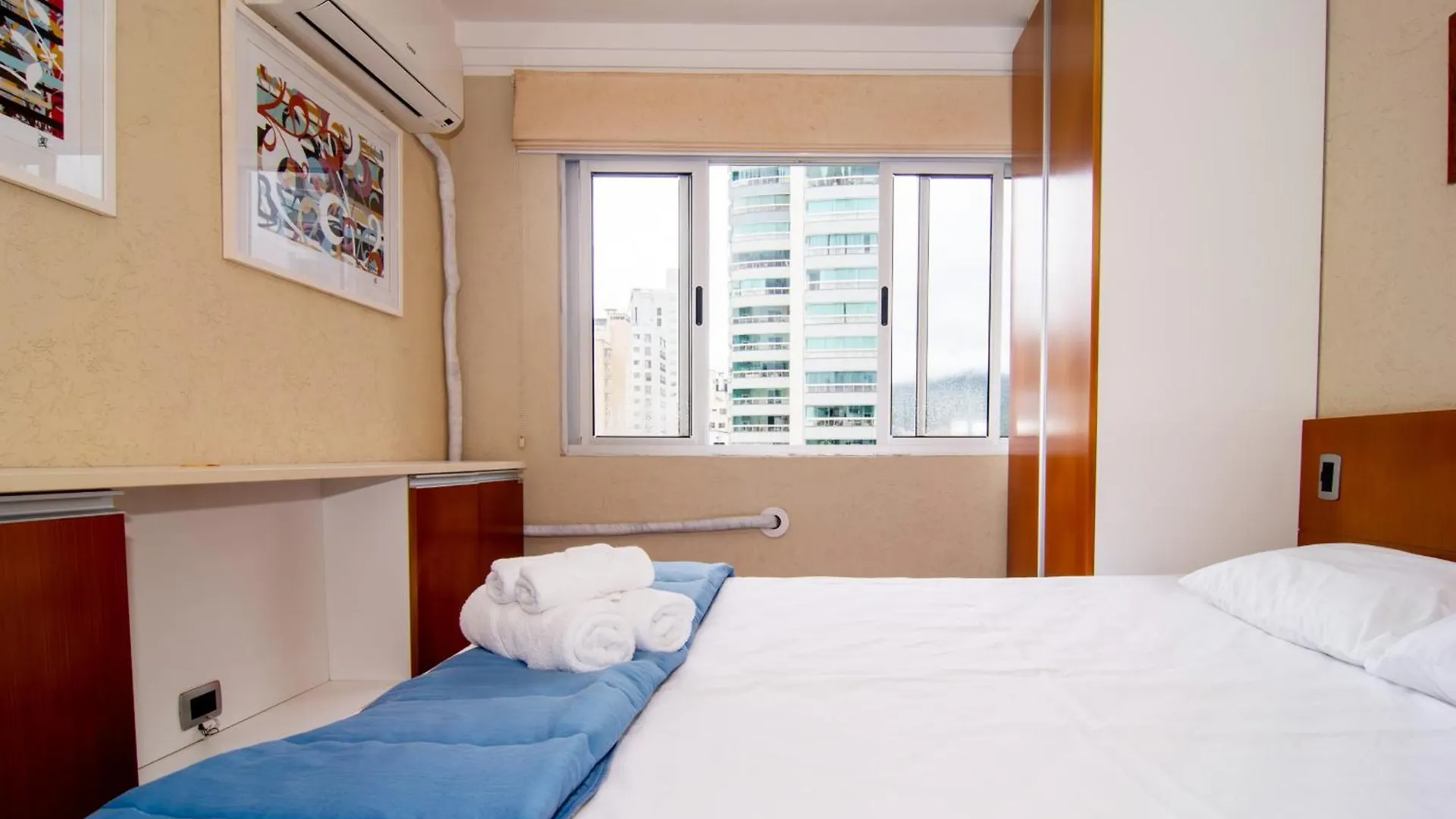 Em Frente A Praia Em Balneario, 6 Hospedes Vu3572 Balneario Camboriu Brazil