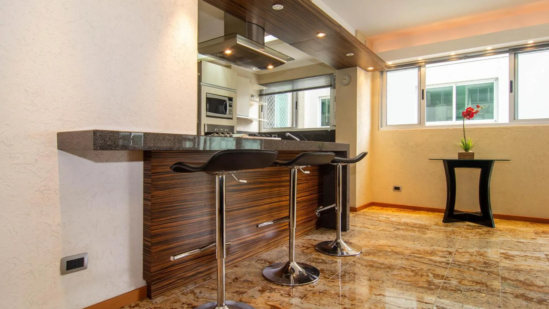 Em Frente A Praia Em Balneario, 6 Hospedes Vu3572 Balneario Camboriu